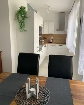 Lejlighed Apartman Valticky Hrozen - V Centru Historickeho Mesta - Hlavniho Mesta Vina *